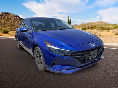 Used 2023 Hyundai Elantra SEL