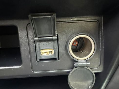 Used 2022 Toyota 4Runner SR5 Premium image 37