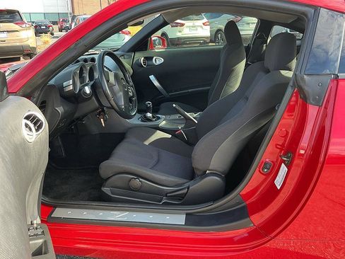 Used 2003 Nissan 350Z Enthusiast w/ Aerodynamics Pkg image 12