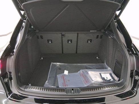 New 2026 Porsche Macan S image 33