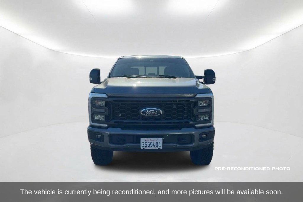 Used 2024 Ford F350 Lariat w/ Lariat Ultimate Package AWD/4WD image 2