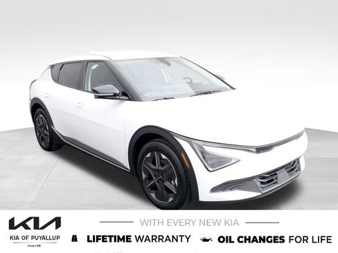 New 2026 Kia EV6 Light RWD image 3