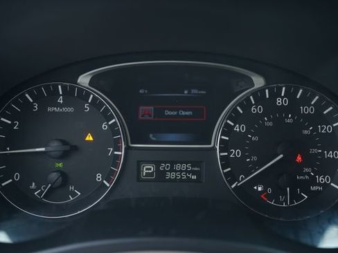 Used 2015 Nissan Altima 2.5 SL w/ Technology Package image 31