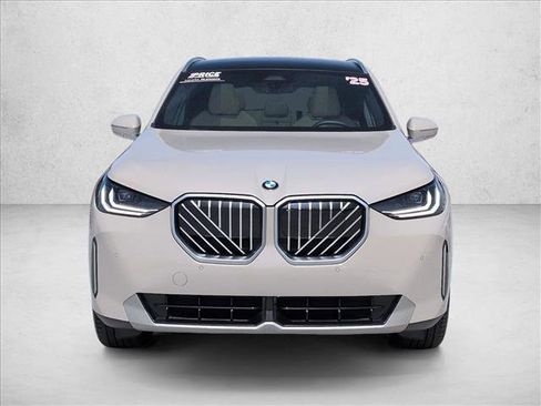 Used 2025 BMW X3 xDrive30i w/ M Sport Package AWD/4WD image 2