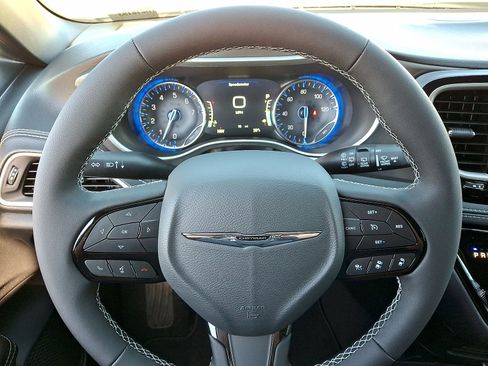 New 2026 Chrysler Pacifica Select w/ S Appearance Package FWD image 23