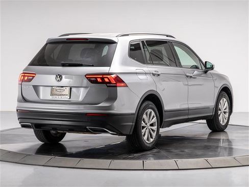 Used 2019 Volkswagen Tiguan S image 5