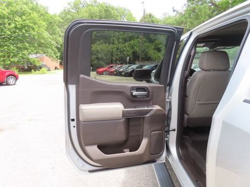 Used 2019 Chevrolet Silverado 1500 LTZ w/ LTZ Plus Package AWD/4WD image 12