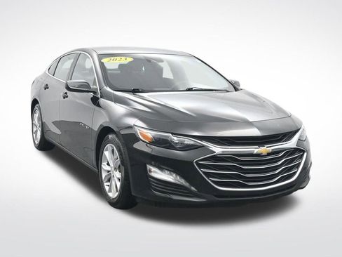 Used 2023 Chevrolet Malibu LT w/ Driver Confidence Package FWD image 3