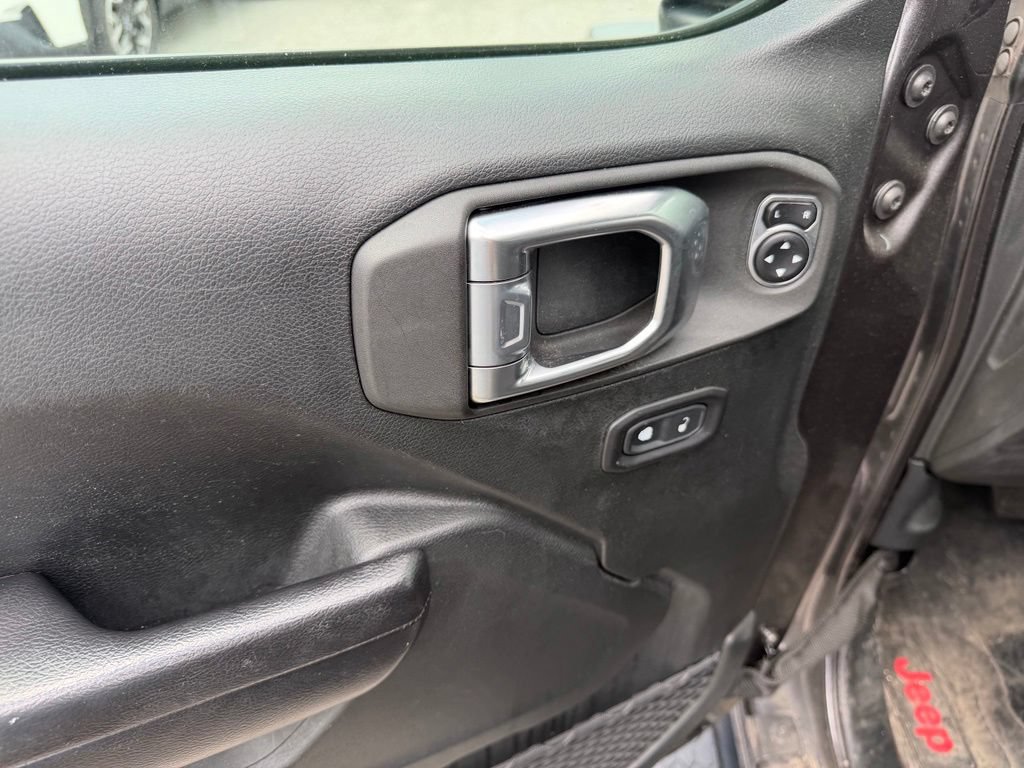 Used 2020 Jeep Wrangler Unlimited Sport AWD/4WD image 23