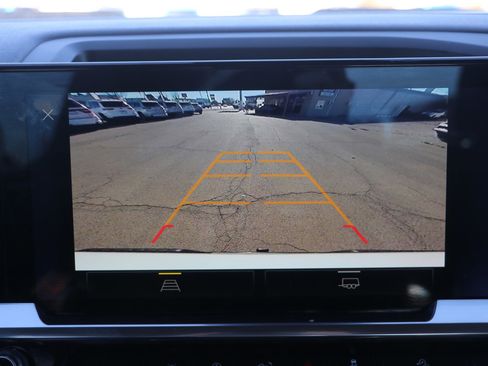 Used 2024 Chevrolet Silverado 1500 LT Trail Boss w/ Protection Package image 23