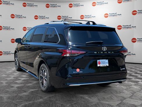 New 2026 Toyota Sienna Platinum AWD/4WD image 5