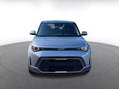 Used 2025 Kia Soul LX w/ LX Technology Package image 3