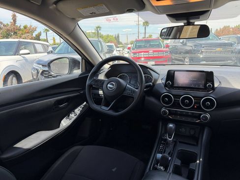 Used 2025 Nissan Sentra S FWD image 32