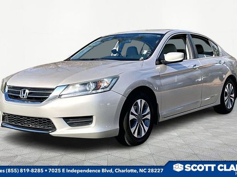 Used 2015 Honda Accord LX image 3
