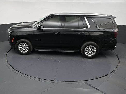 Used 2025 Chevrolet Tahoe LS RWD image 13