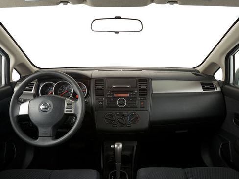 Used 2010 Nissan Versa 1.8 S w/ PWR Plus Pkg FWD image 10