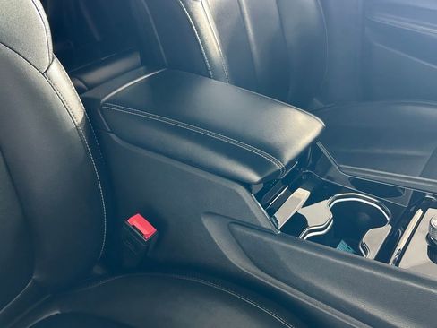 Used 2023 Jeep Grand Cherokee Limited image 35