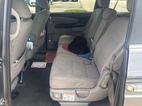 Used 2014 Honda Odyssey EX image 2