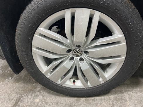 Used 2020 Volkswagen Atlas SEL FWD image 47