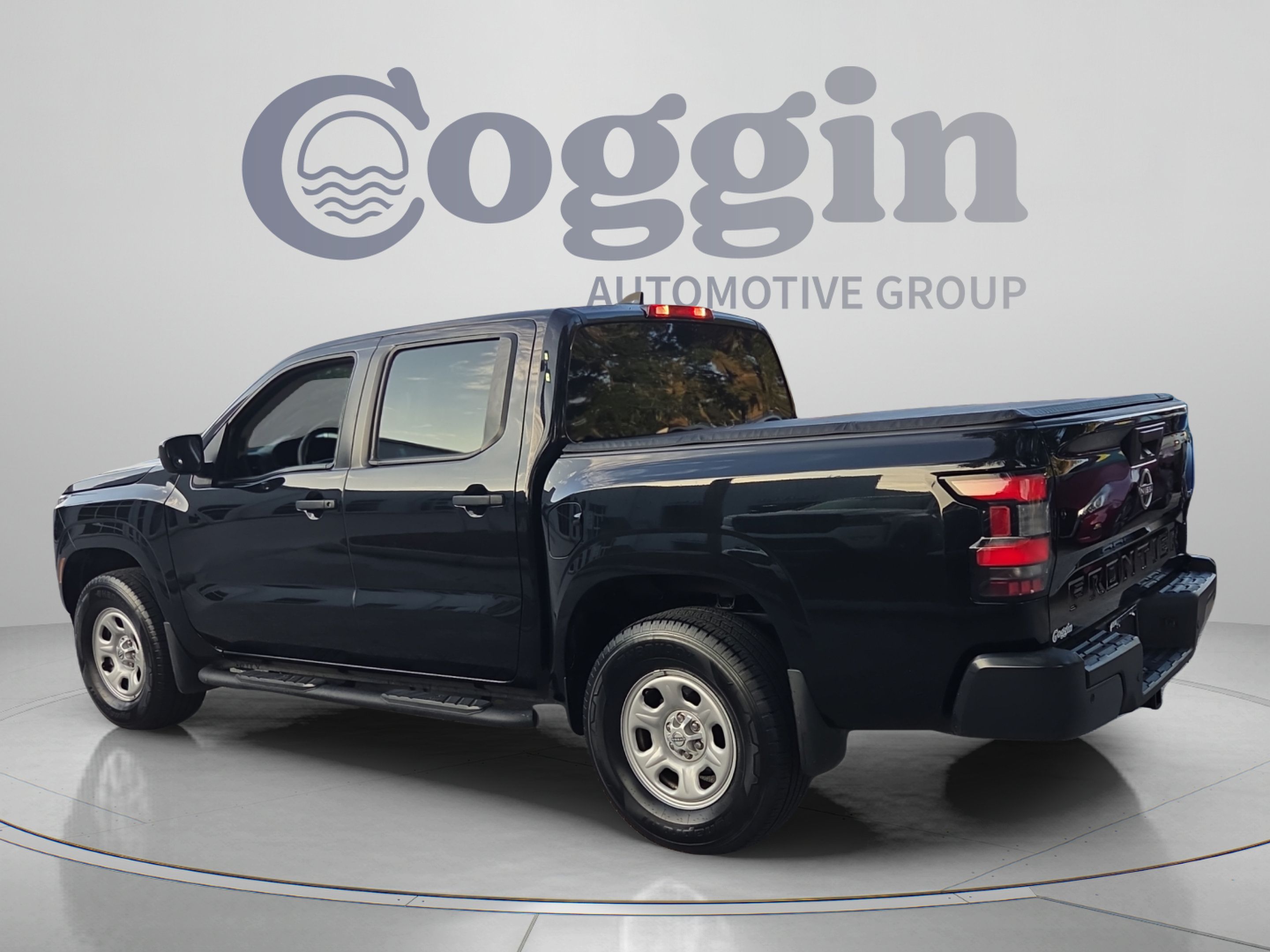 Used 2022 Nissan Frontier S w/ Technology Package AWD/4WD image 3