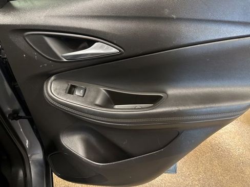 Used 2020 Buick Encore GX Select AWD/4WD image 23