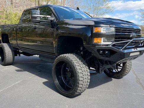 Used 2018 Chevrolet Silverado 2500 High Country w/ Duramax Plus Package image 1