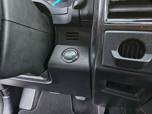 Used 2018 Ford Expedition Limited image 21