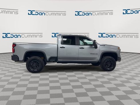 New 2026 Chevrolet Silverado 2500 ZR2 w/ ZR2 Bison Edition AWD/4WD image 9