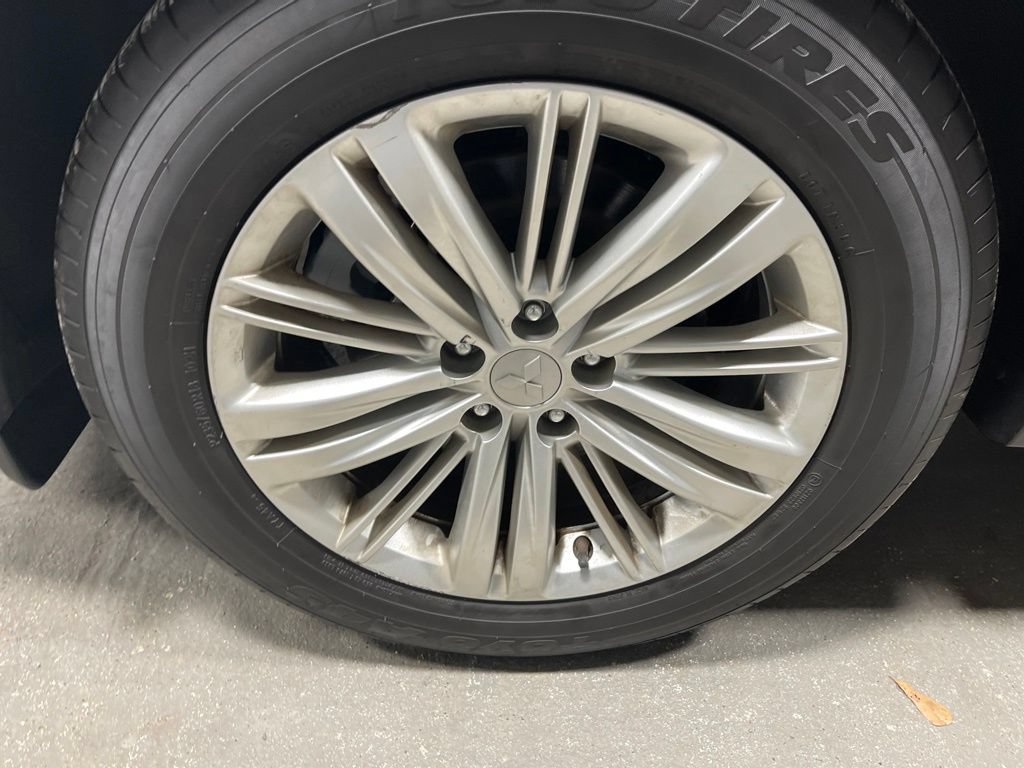 Used 2024 Mitsubishi Outlander ES FWD image 40