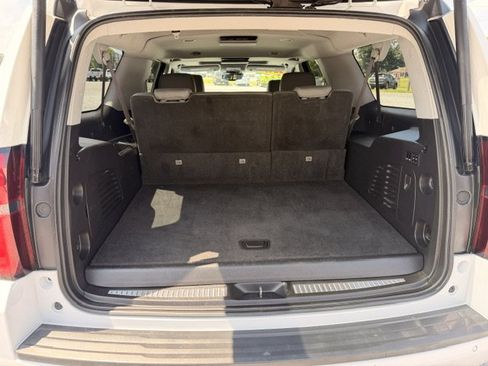 Used 2017 Chevrolet Suburban LT AWD/4WD image 12