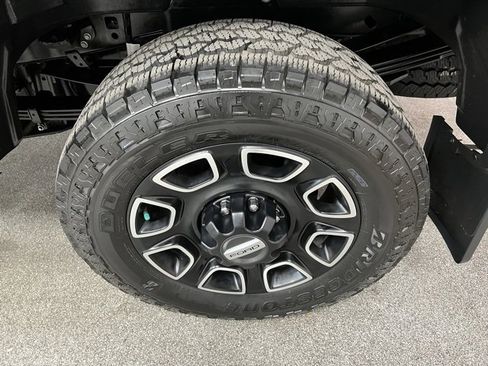 Used 2024 Ford F350 Platinum image 19