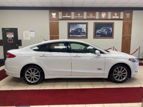 Used 2017 Ford Fusion Energi SE FWD image 7