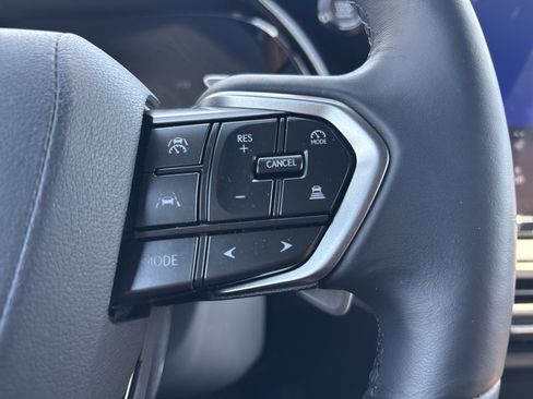 Used 2025 Lexus RX 350 Premium w/ Accessory Package (Z1) image 20