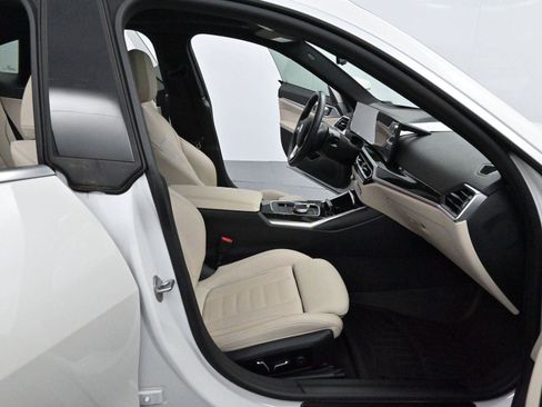 Used 2024 BMW i4 eDrive35 w/ Premium Package image 31