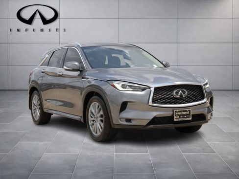 Certified 2025 INFINITI QX50 Luxe w/ Cargo Package AWD/4WD image 3
