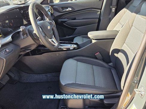 New 2026 Chevrolet Trax LT w/ Driver Confidence Package image 16