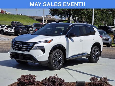 Used 2025 Nissan Rogue Platinum FWD image 7