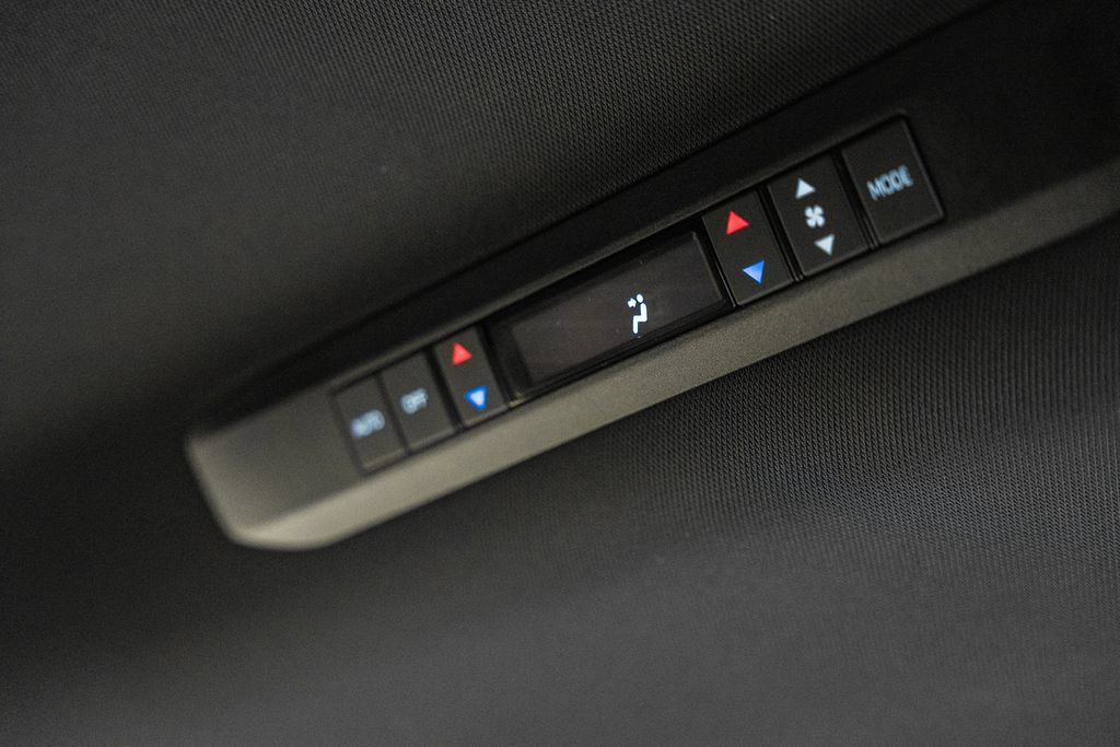 New 2026 Toyota Sienna XLE Woodland Edition AWD/4WD image 38