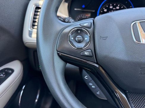 Used 2020 Honda HR-V EX image 12