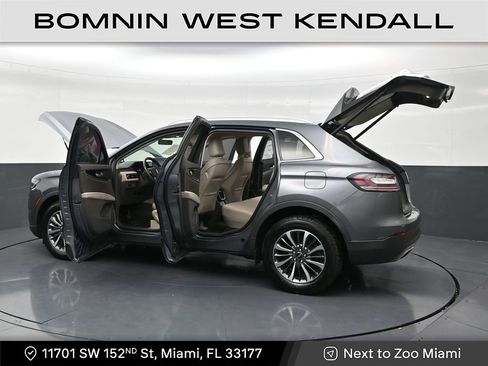 Used 2023 Lincoln Nautilus AWD w/ Premium Package image 31