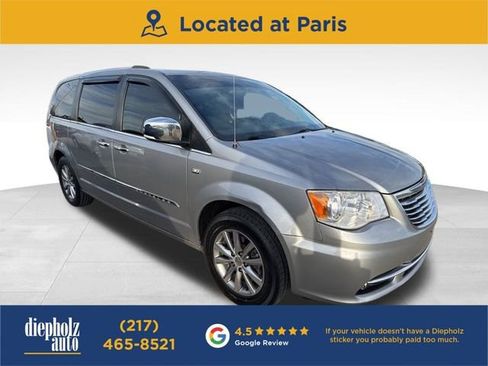Used 2014 Chrysler Town & Country Touring-L image 1
