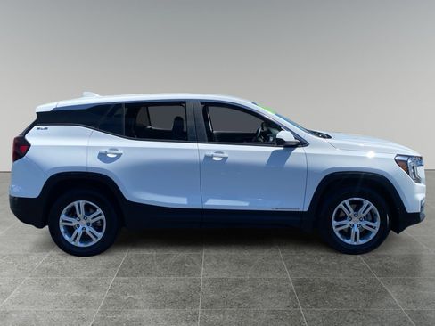 Used 2024 GMC Terrain SLE FWD image 6