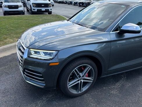 Used 2019 Audi SQ5 Premium Plus w/ Premium Plus Package AWD/4WD image 9