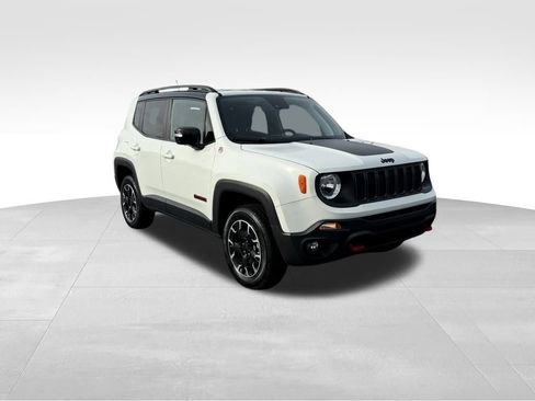 Used 2023 Jeep Renegade Trailhawk image 5
