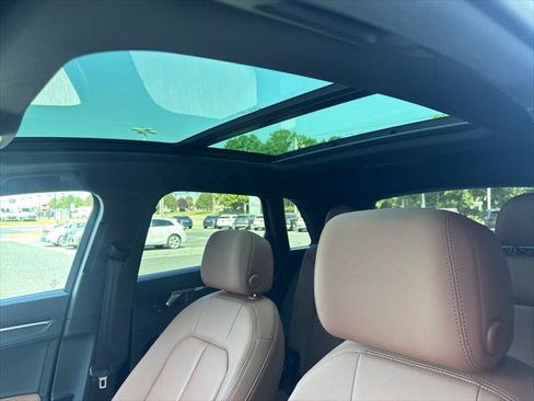 Certified 2023 Audi Q3 2.0T Premium w/ Convenience Package AWD/4WD image 35