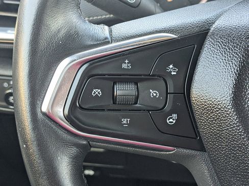Certified 2023 Chevrolet TrailBlazer ACTIV w/ Technology Package AWD/4WD image 40