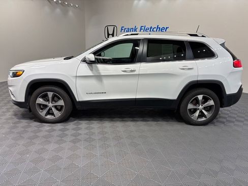 Used 2019 Jeep Cherokee Limited AWD/4WD image 2