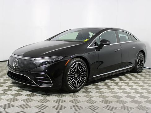 Used 2022 Mercedes-Benz EQS 450+ Sedan image 5