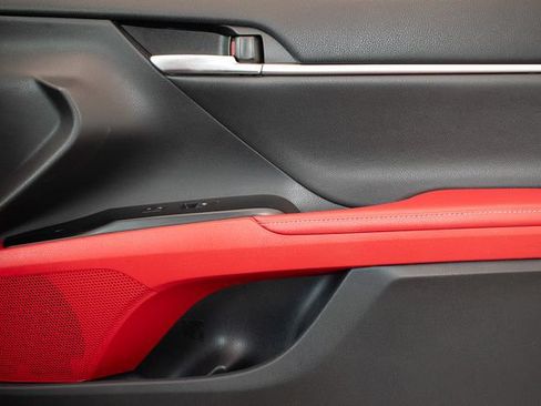 Used 2019 Toyota Camry XSE FWD image 11