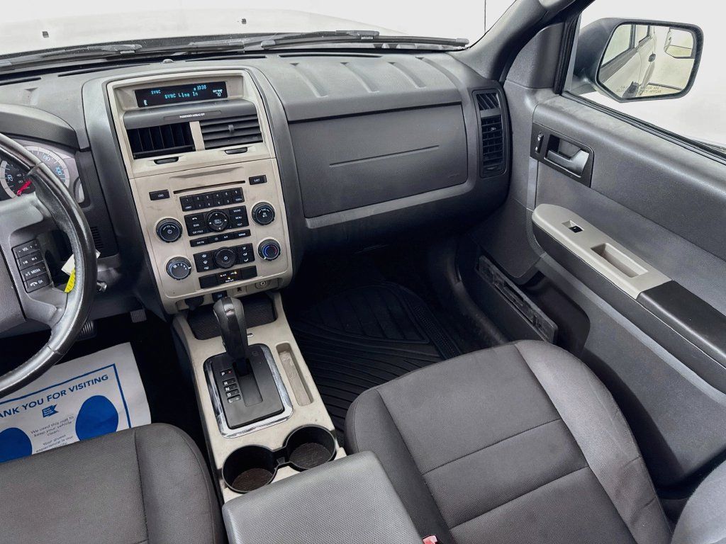 Used 2011 Ford Escape XLT w/ 201A Rapid Spec Order Code FWD image 27